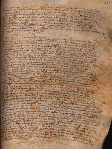 Carta escrita em 1534. Está repleta de um texto escrito em letras cursivas, com letras projetadas para fora das linhas.
